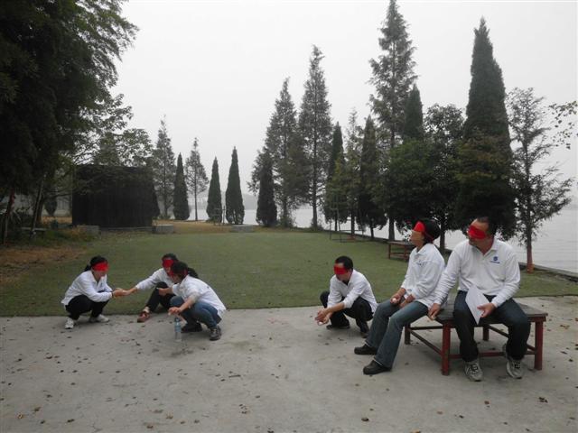孤岛求生